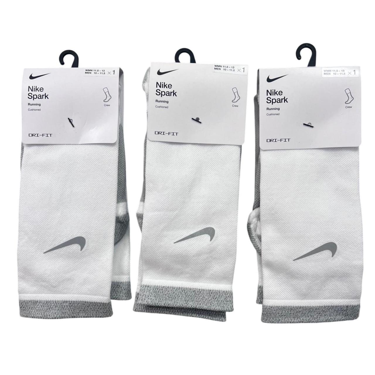 Nike Men's White and Grey Socks